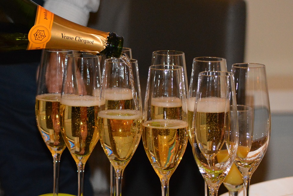 champagne-237239_960_720.jpg